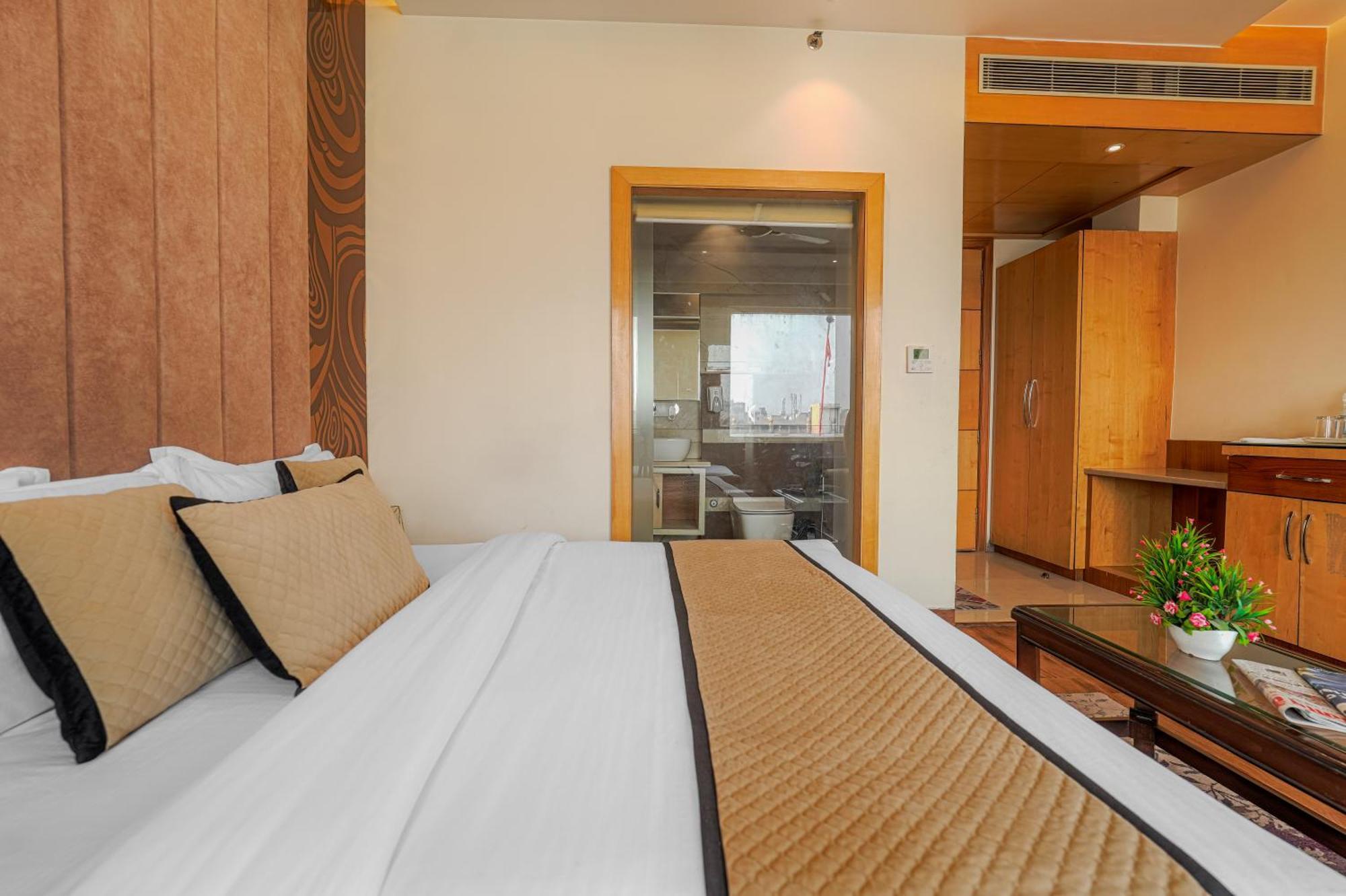 Csjs Inn Hotel Амритсар Экстерьер фото