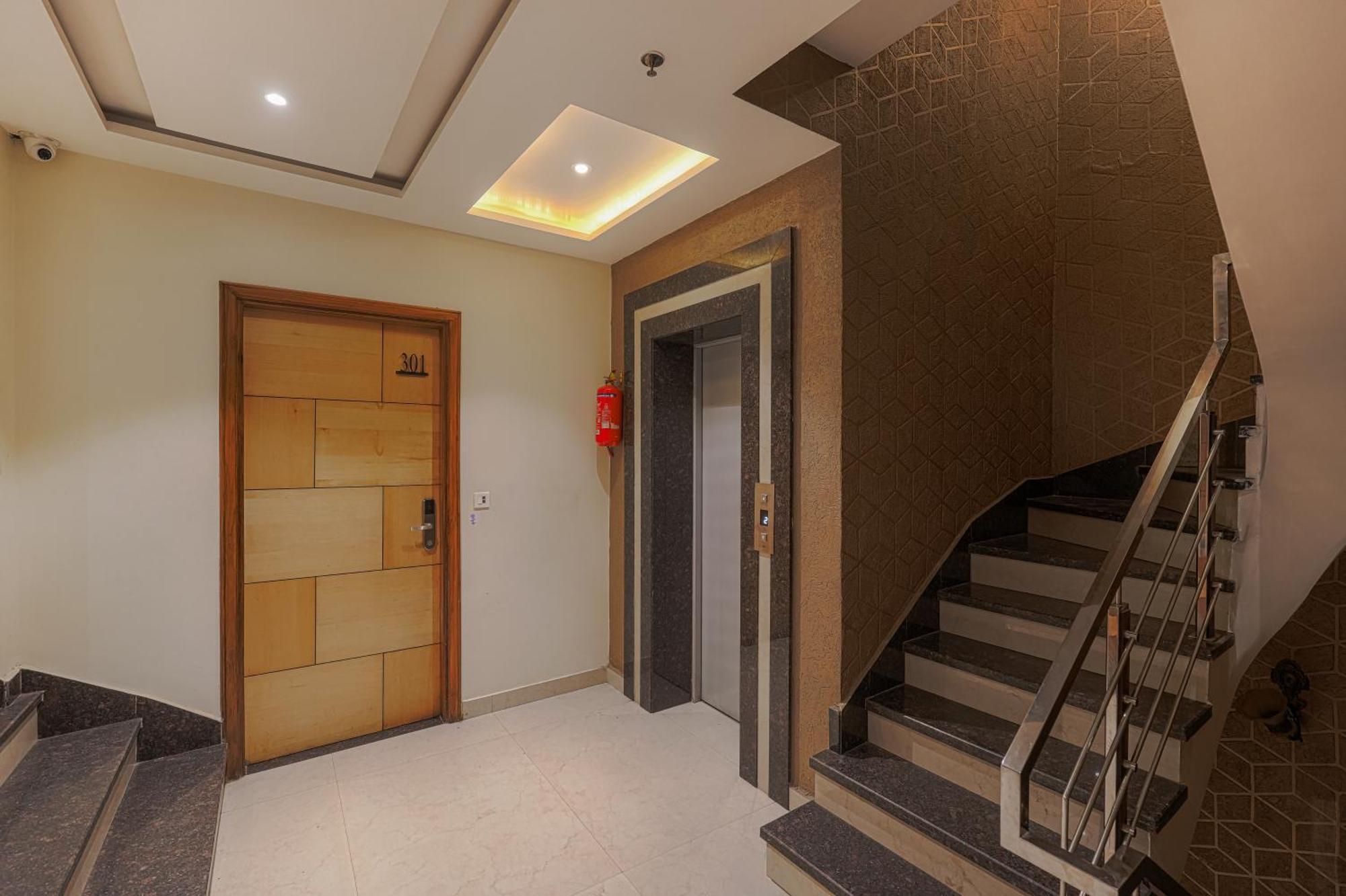Csjs Inn Hotel Амритсар Экстерьер фото