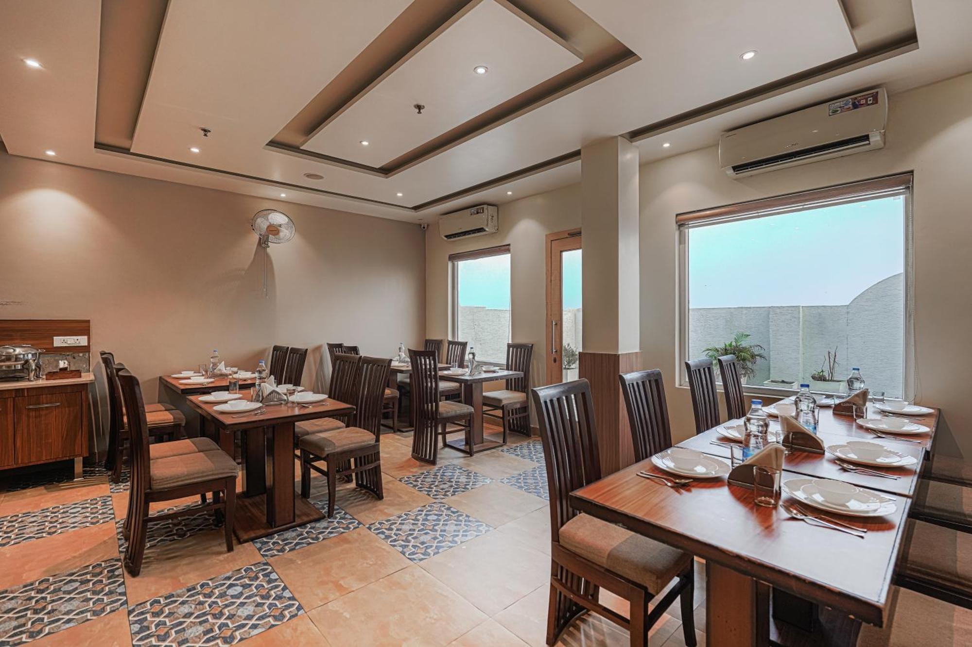 Csjs Inn Hotel Амритсар Экстерьер фото
