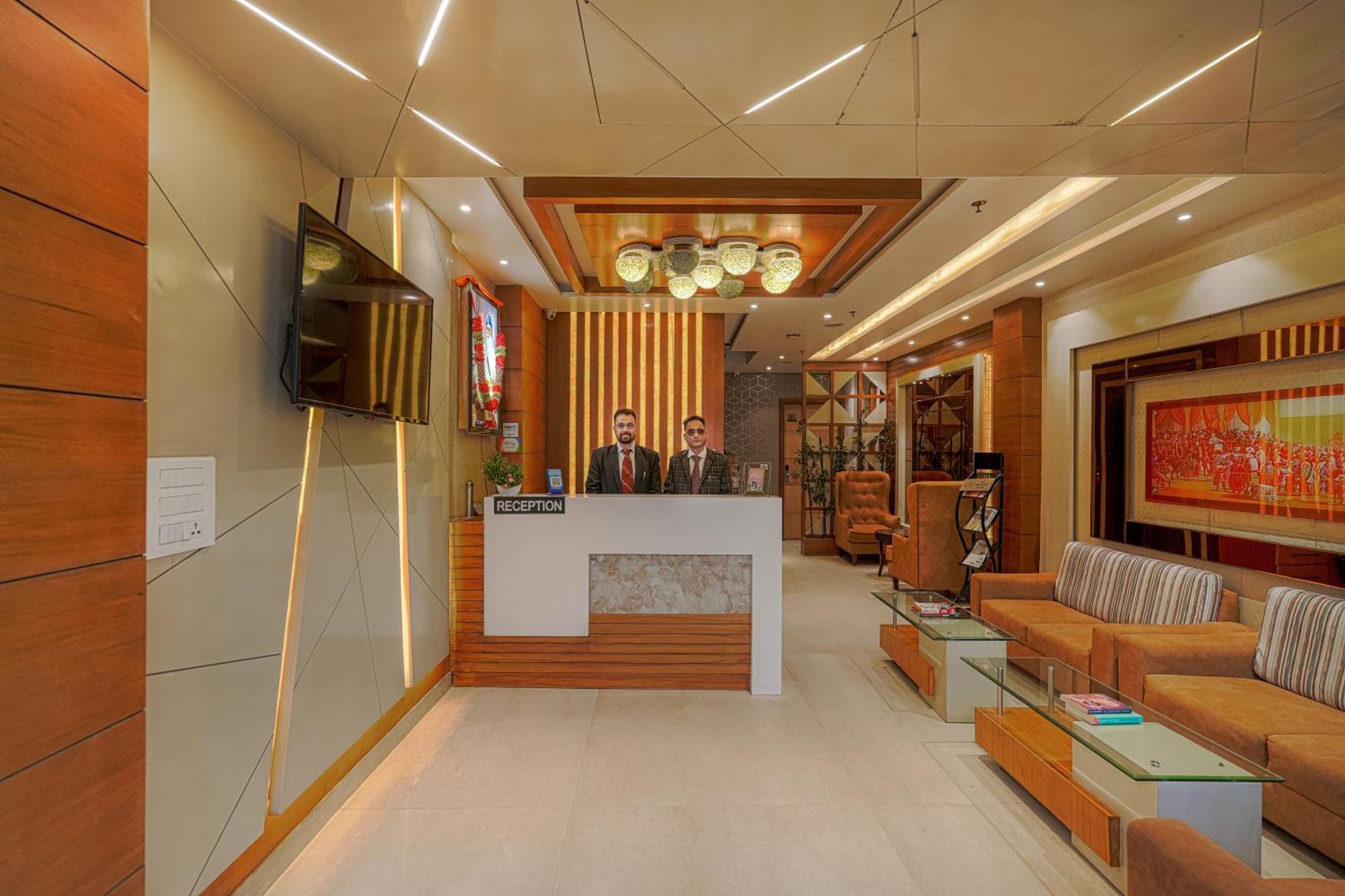 Csjs Inn Hotel Амритсар Экстерьер фото