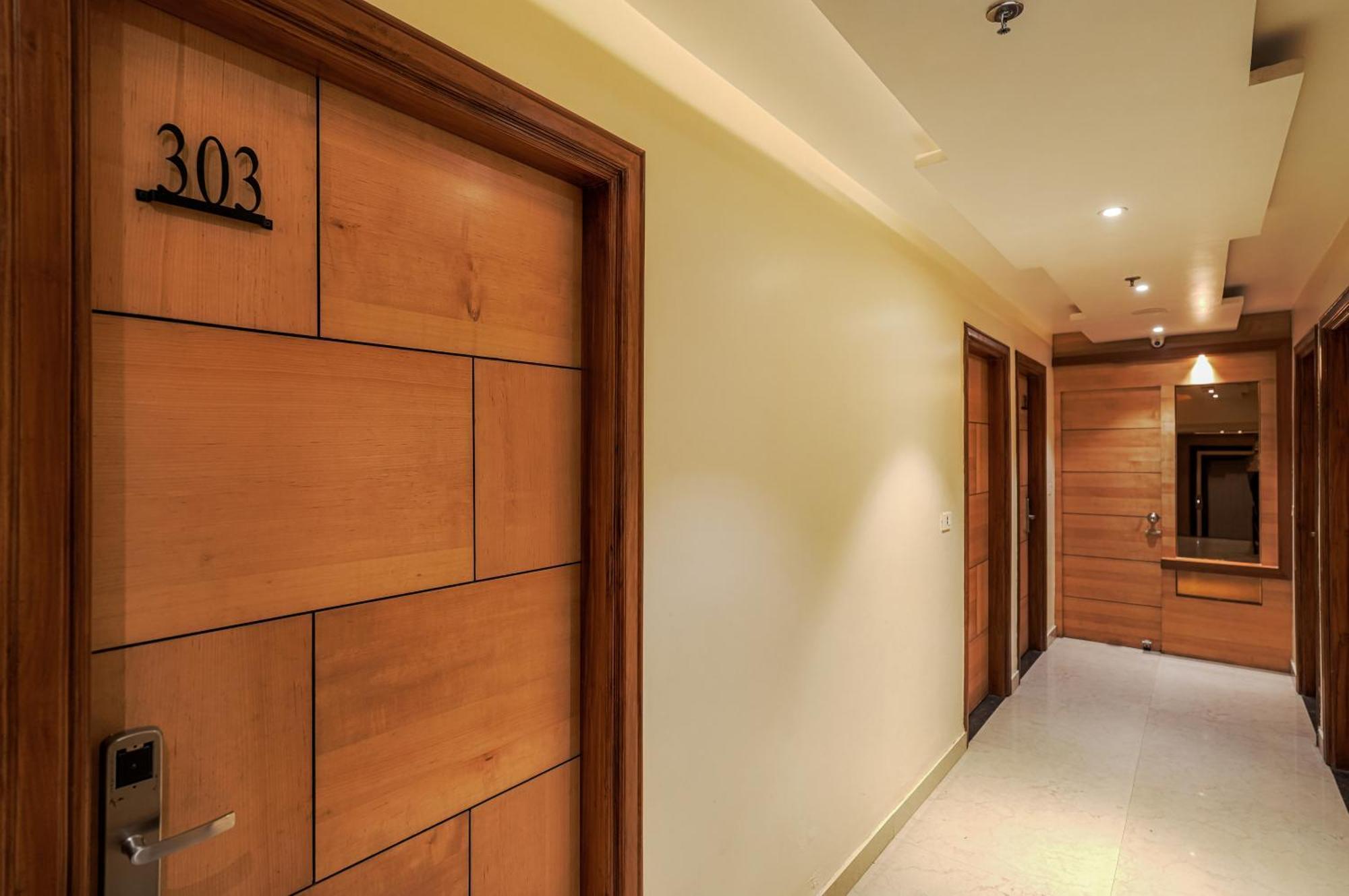 Csjs Inn Hotel Амритсар Экстерьер фото